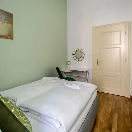 Appartamento Design 3bdr In Residence, Free Parking *