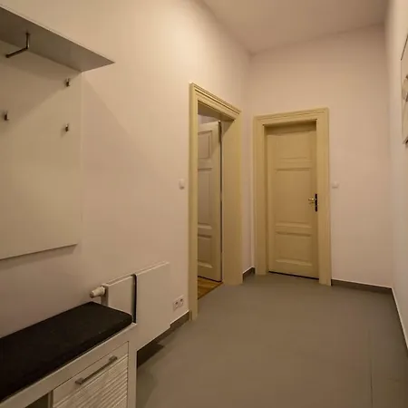 Appartamento Design 3bdr In Residence, Free Parking