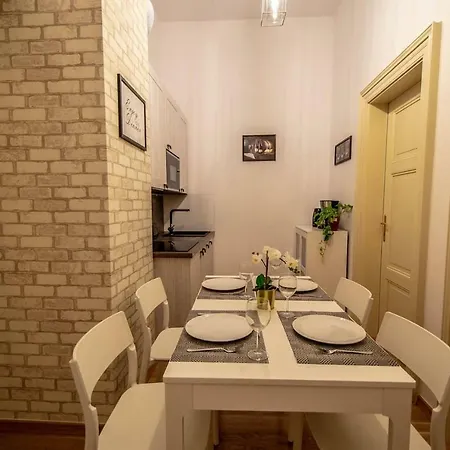 Design 3bdr In Residence, Free Parking * Praga
