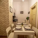 Design 3bdr In Residence, Free Parking * Prague