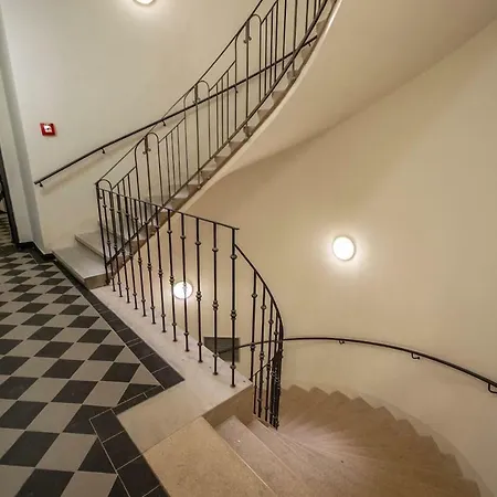 Design 3bdr In Residence, Free Parking Apartment *