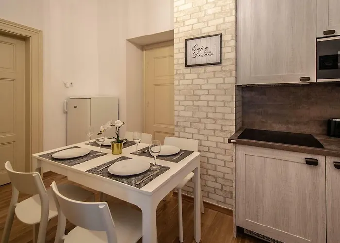 Design 3bdr In Residence, Free Parking * Praga