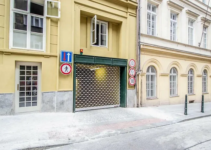 Design 3bdr In Residence, Free Parking *