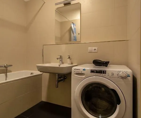 Design 3bdr In Residence, Free Parking Praga