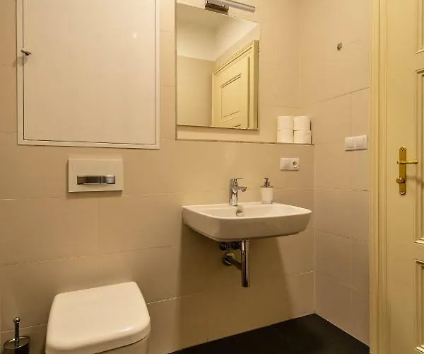 Design 3bdr In Residence, Free Parking *