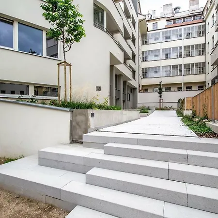Apartman Design 3bdr In Residence, Free Parking *
